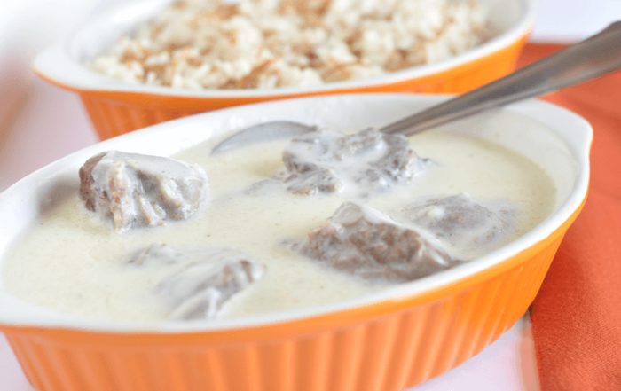 Shakriyeh - meat with yogurt sauce